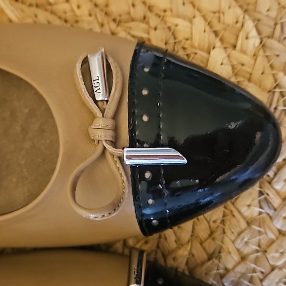 AGL | Women's Black Carmel Leather Dara Cap Toe Ballet Flats with Bow Sz 9.5 - Picture 10 of 13